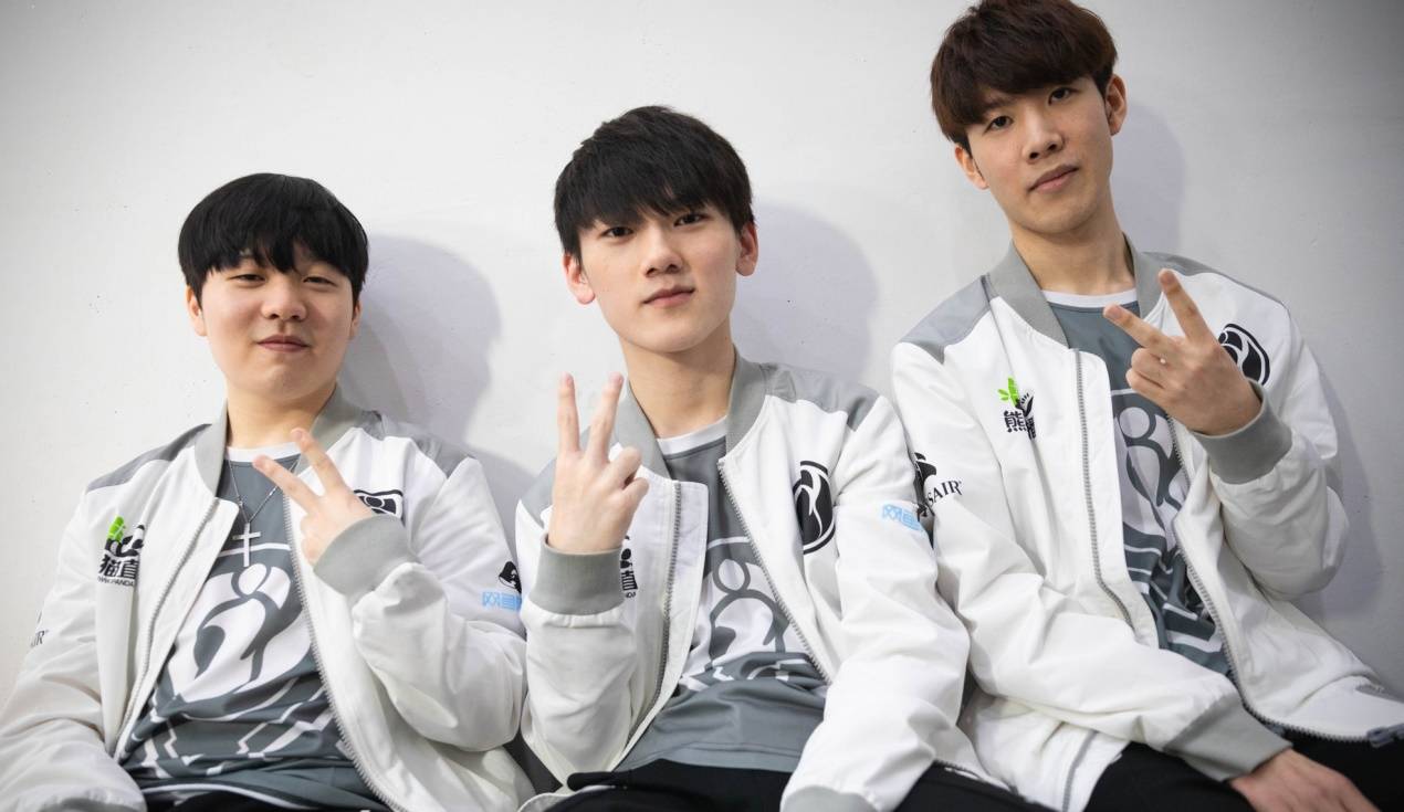 例是进攻型 例是进攻型